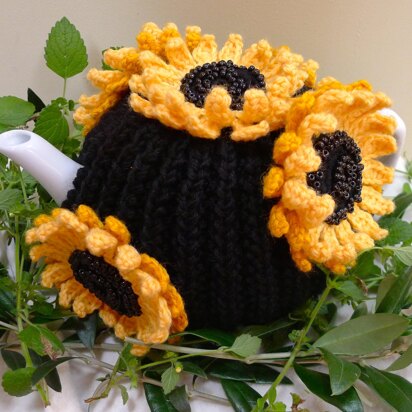 Giant Sunflowers Tea Cosy