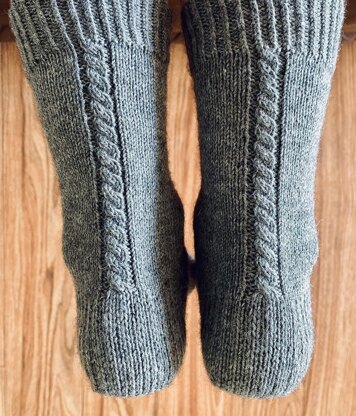 Cable Back Socks