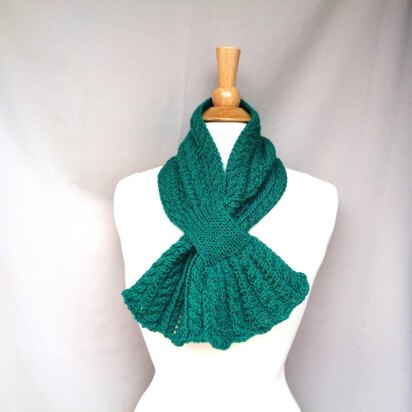 Kelly Keyhole Scarf