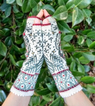 Merry Christmas Tree Mitts