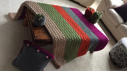 Autumn blanket, cushions and vegetables!