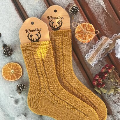 Novelty socks - knitting pattern