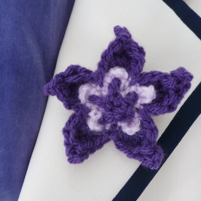 Fabulicious Lymphoma Flower Brooch