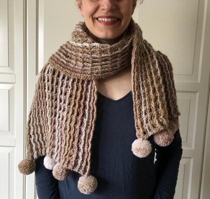 Easy Crochet Scarf Pattern for Women: Pom-Bomb Crochet Scarf