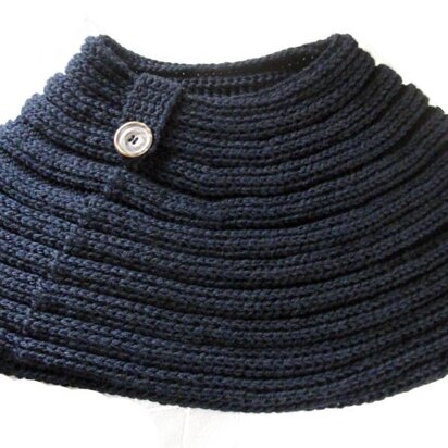 Knit-Look Ribbed Cowl