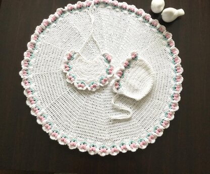 Sakura Baby Bib & Bonnet Set N 606