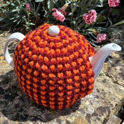 Retro Tweed 4 Cup Teapot Cosy Knitting Pattern.