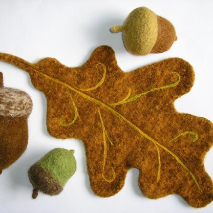 Felted Woolly Acorn & Oak Leaf