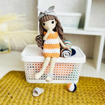 Crochet doll, amigurumi doll with clothes, doll clothes, doll outfit, Beach time