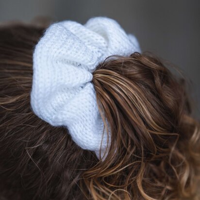 Scrunchies in Deramores Studio DK - Downloadable PDF