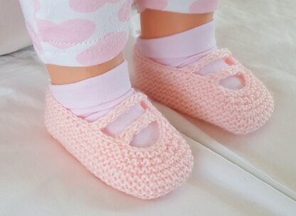 Veronica - 4ply baby shoes