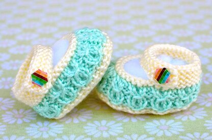Mock Cables Mary Jane Baby Booties