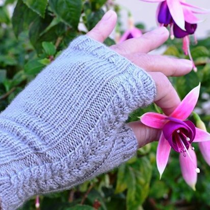 Cables Fingerless Mitts