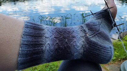 Ziggy Zaggy 72 Stitch Socks