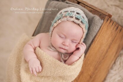 Easy Newborn Mohair Bonnet