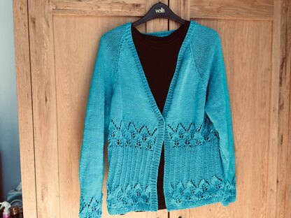 Women’s cotton cardigan with lace detail