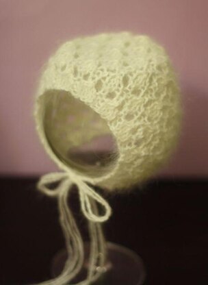 #105 Ella angora bonnet