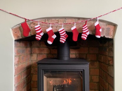 Mini Stocking Garland