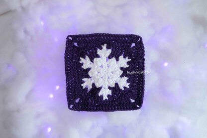 Large Snowflake Granny Square