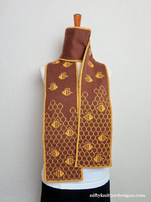 Buzzy Bees Scarf