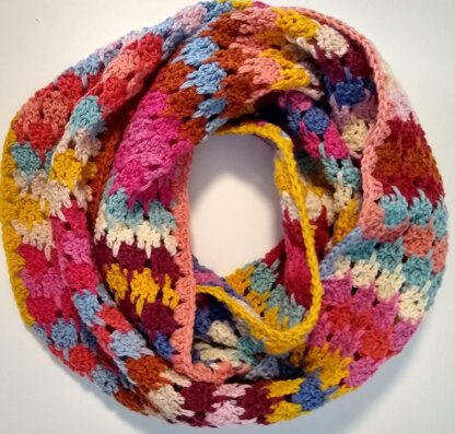Meadowlark's Foot Infinity Scarf | Crochet Pattern