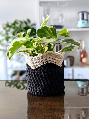 Two Tone Wavy Pot Cover