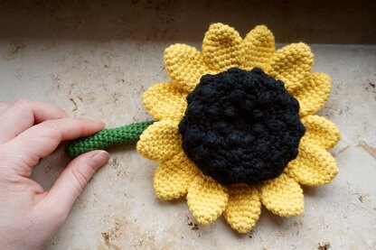 Sunflower amigurumi fidget toy