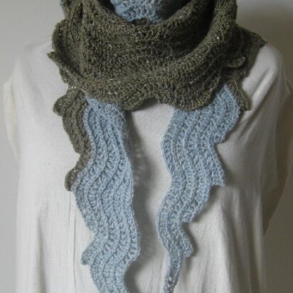 Old Shale Stitch Crochet Scarf 