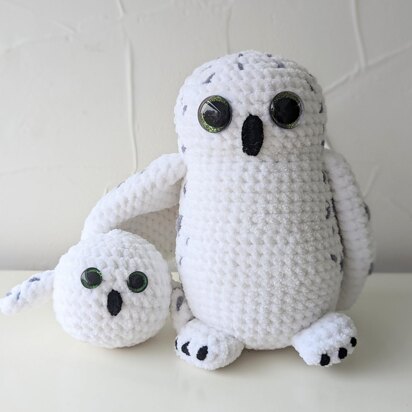 Snow Owls