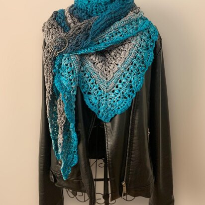 Triangular Scarf "Kyria"