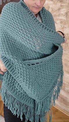 Jovana pocket shawl