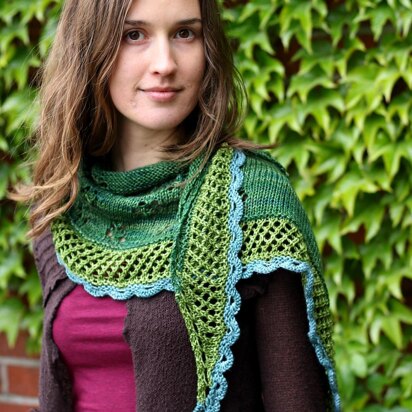 In Bloom Shawl