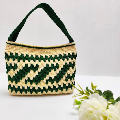 Z Ethnic Pouch