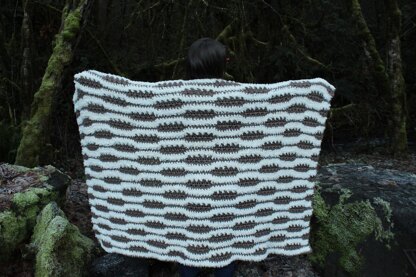 Tranquil Waves Blanket