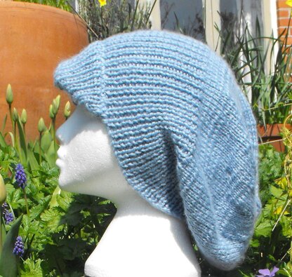 PEAK SLOUCH BEANIE HAT KNITTING PATTERN - MADMONKEYKNITS