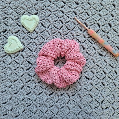 Crochet Easy Silky Scrunchie Pattern