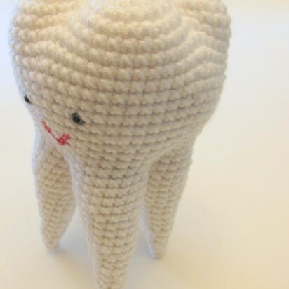 Amigurumi Tooth