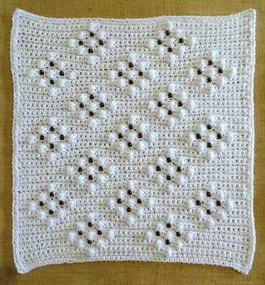 Crochet Diamond Beaded Cushion