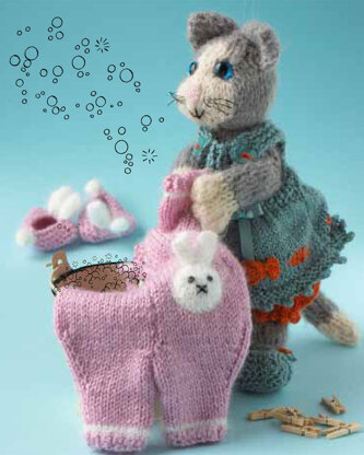 Knitted Cats and Kittens