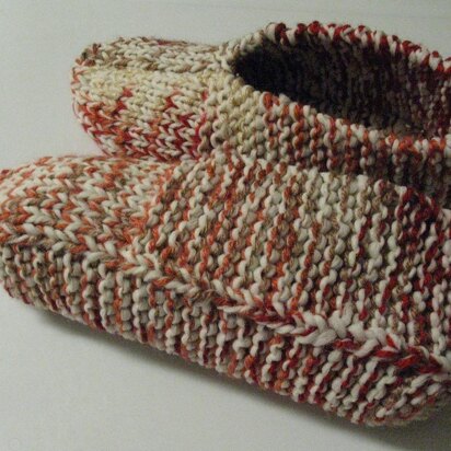 85-Warm and Cozy Family Slippers - knitting pattern