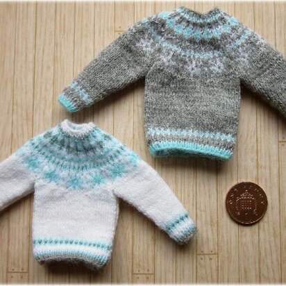 1:12th scale snowflake sweaters