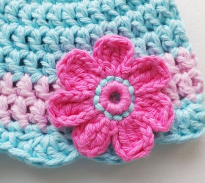 Scalloped Flower Hat USA