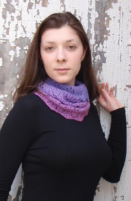 Wisteria Cowl