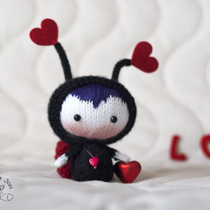 LadyBug Doll Tanoshi - knitting pattern