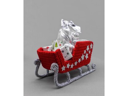 Crochet sleigh to fill - easy and versatile