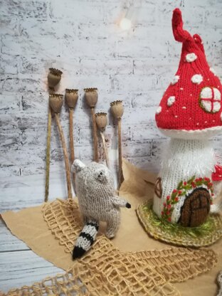 Toy Little Cute Raccoon 11 Inch With Mushroom House For Kids Room