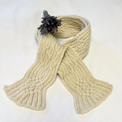 Reversible Cable Scarf