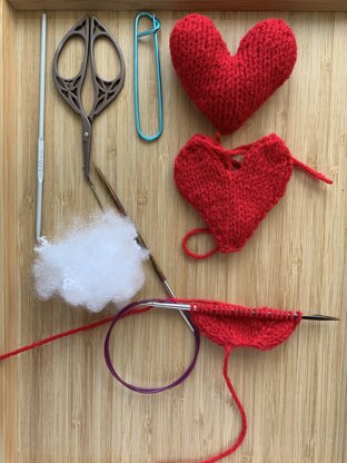 Knitted Heart For Intensive Care Patients