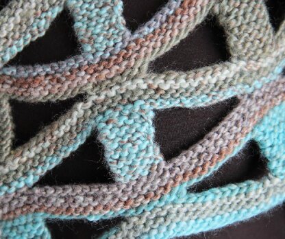Lattice Cowl