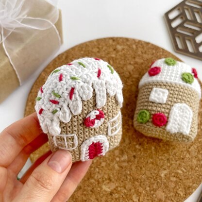 Crochet gingerbread houses pattern Christmas ornament amigurumi decor